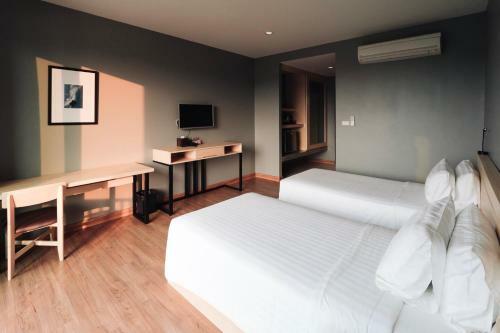 Riverawan Hotel