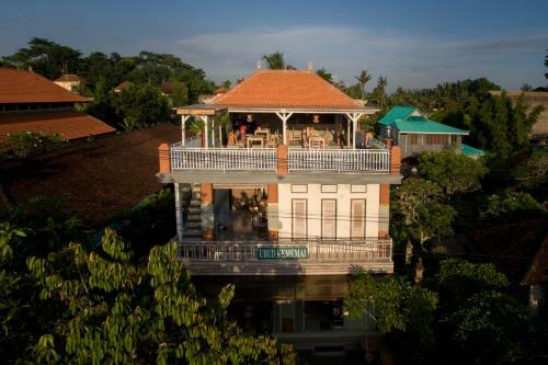 Kememai Hostel