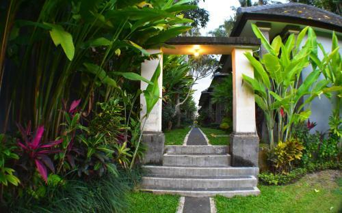 Hostal Purnama Hotel