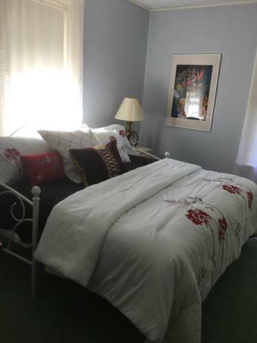 Pemberley House Bed And Breakfast