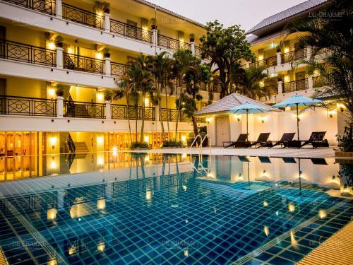 Decharme Hotel-sha Plus