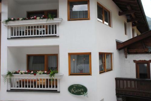 Hostal G�stehaus Rieser