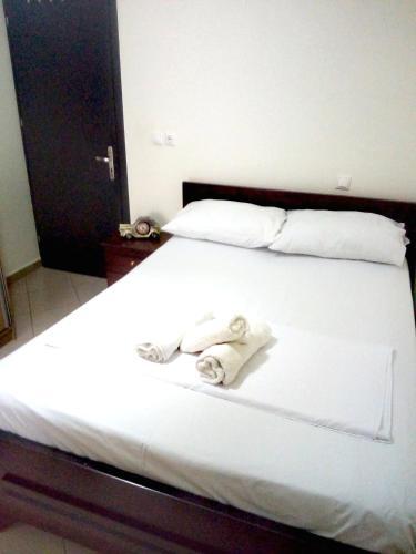 Hostal Tilis Guesthouse