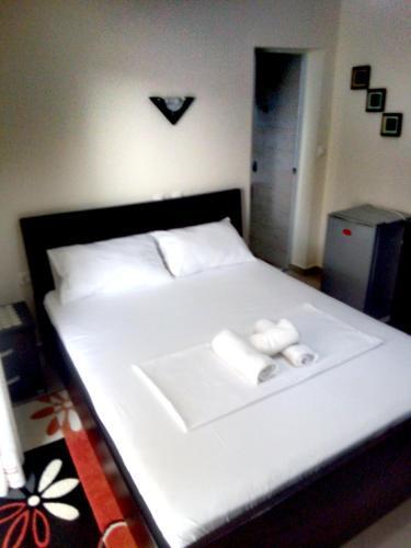 Hostal Tilis Guesthouse