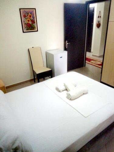 Hostal Tilis Guesthouse