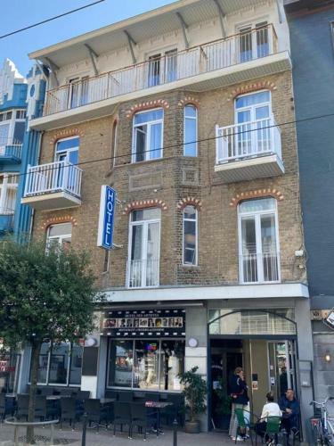 Artiste Hotel