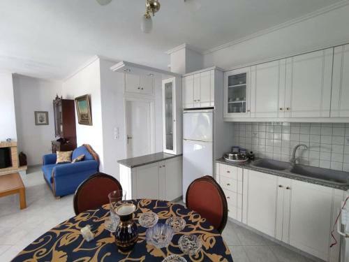 Relaxing Attica Apartment