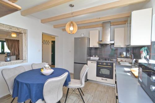 House Marta 2157