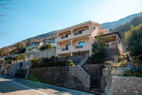 La Castagna Apartments