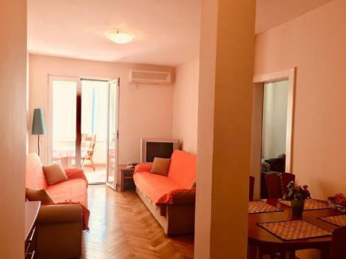 Apartments At Two Sisters