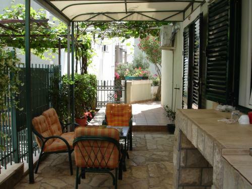 Apartments At Two Sisters