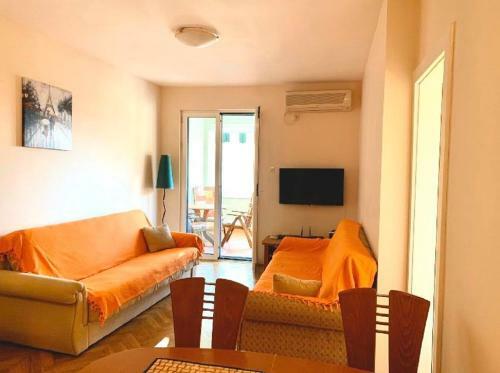 Apartments At Two Sisters