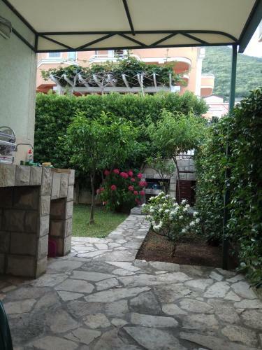 Apartments At Two Sisters