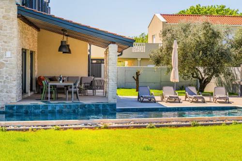 Villa Stellar