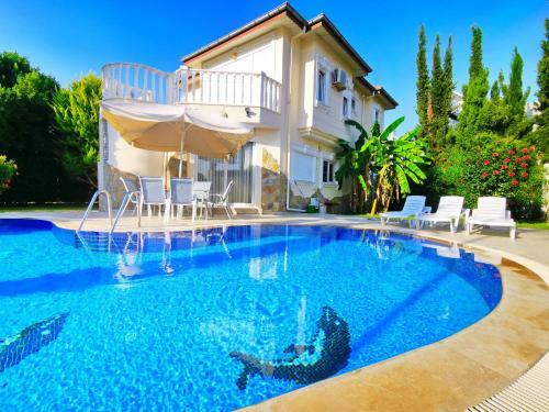 Charming Villa With Private Pool In Antalya
