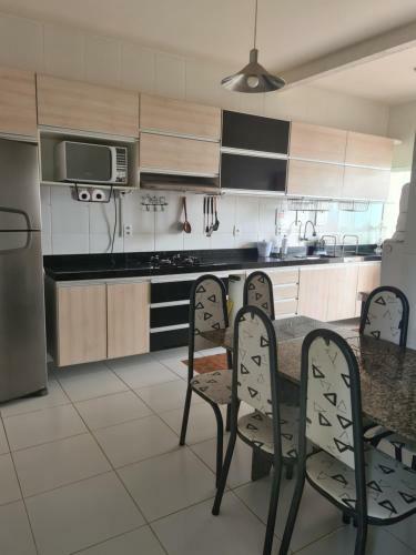 Casa Branca Com Piscina � 400m Da Praia de Aruna