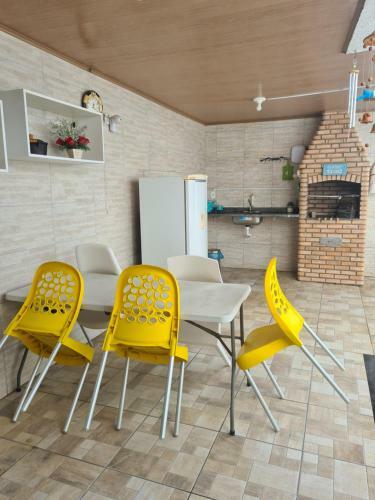 Casa Branca Com Piscina � 400m Da Praia de Aruna