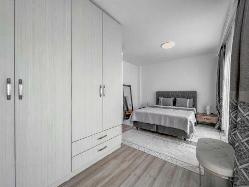 Duplex Villa In Yal?kavak With A Beautiful Garden