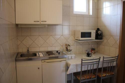 Andr�s Apartmanh�zak