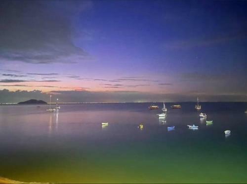 Hostal Apartamento Com Vista Mar 1 Su�te E 1 Quarto