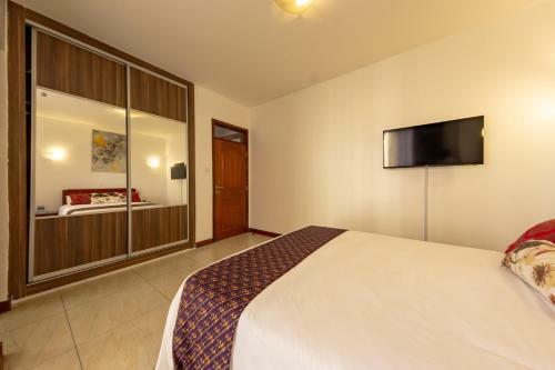 Nairobi Elegant 2-bedroom Apartment With Pool/gym