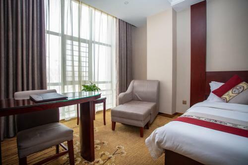 Thw Hotel