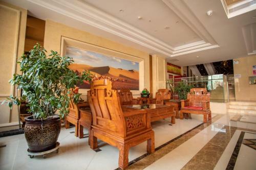 Thw Hotel