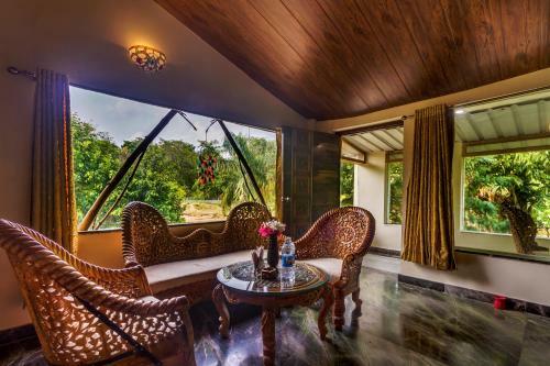 Hotel Lohagarh Corbett Resort