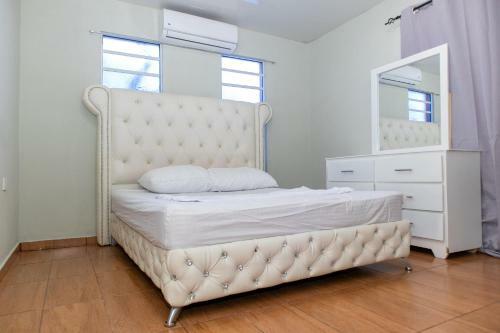 Villa Residential Aleah