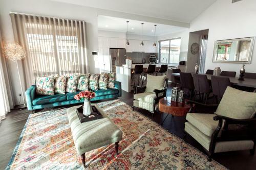 Chic Retreat