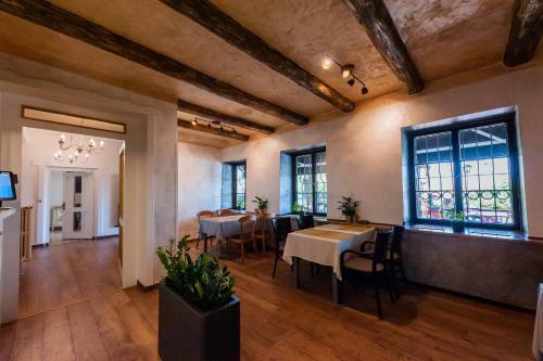 Hostal Penzion U Star� Cesty