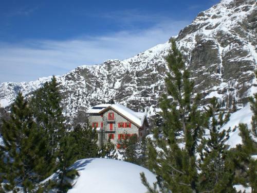 Hostal Rifugio Zoia
