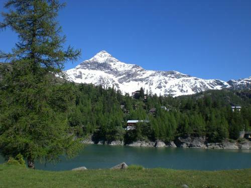 Hostal Rifugio Zoia