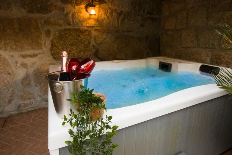 Pedra Bela - Cozy House W/ Private Jacuzzi @ Geres