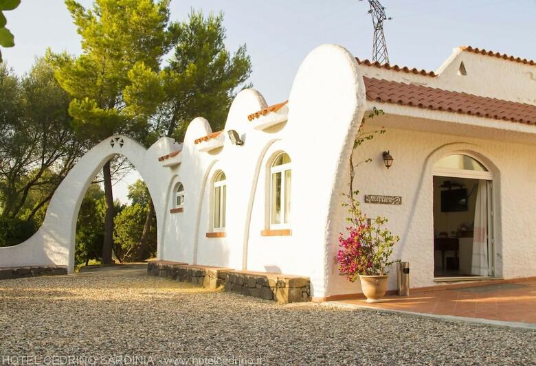 Hotel Cedrino