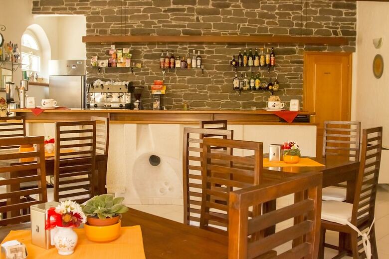 Hotel Cedrino
