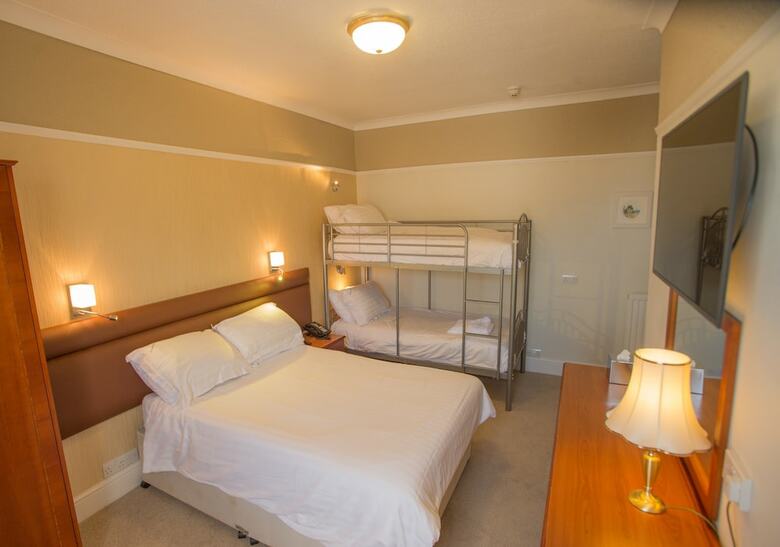 Invicta Hotel