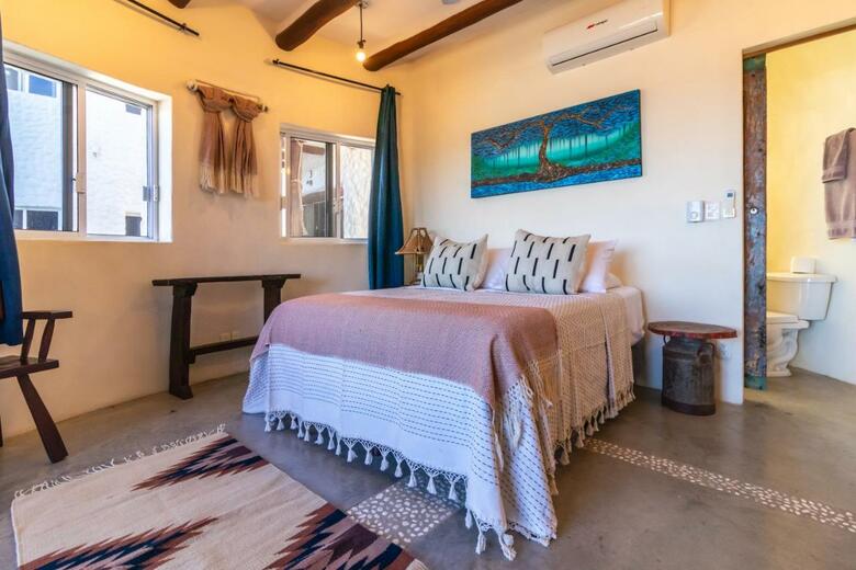 The Pacific Nomads Villa