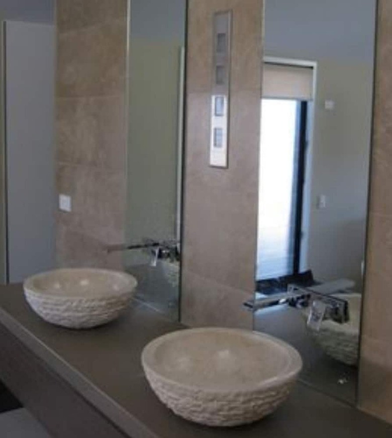 Caves Beachside Hotel