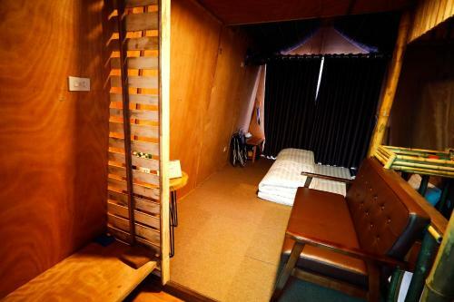 Hotel Kh�ng Gian V?n H�a Tr� Su?i Gi�ng