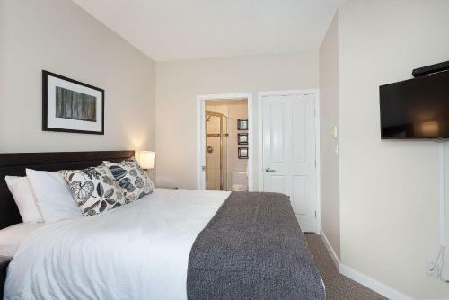Ag311 Two Bedroom