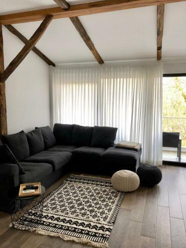 Mulina River Lodge