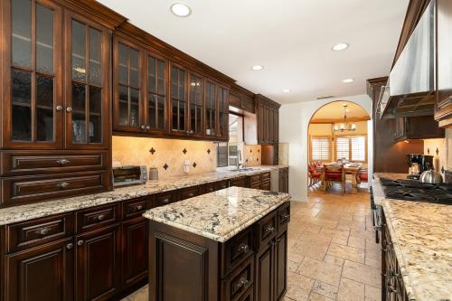 Benedict Canyon Oasis