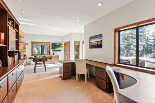 Sugar Bear Lodge Estate