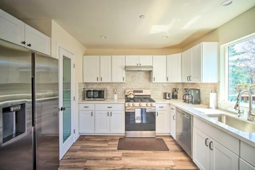 Family-friendly Twin Peaks Home With Mtn Views!