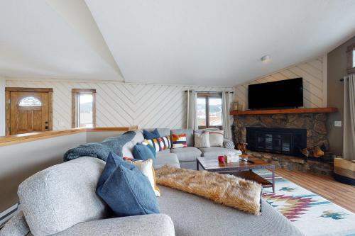 The Nugget Ski Chalet