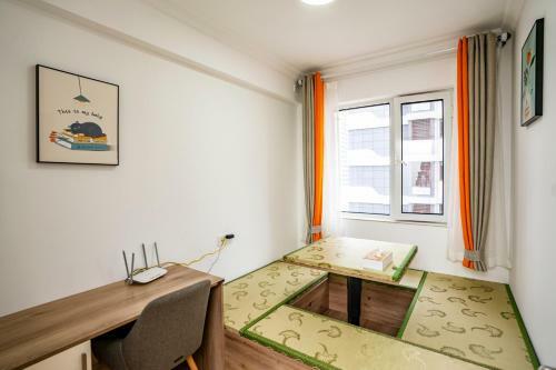Locals Apartment House 01