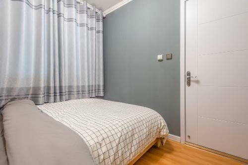 Locals Apartment House 50