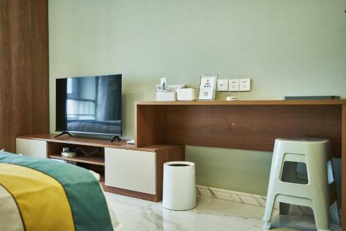 Locals Apartment House 11