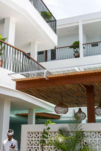 Coco & Pineapple Pants Hostel - Canggu, Bali